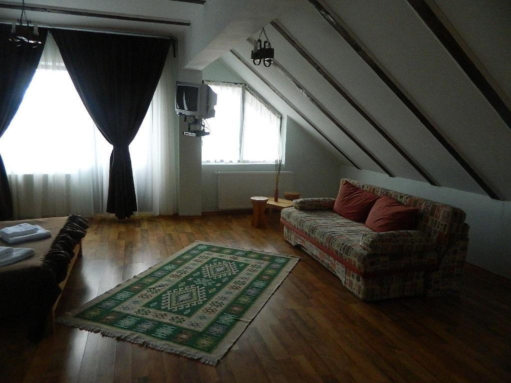 Pensiunea Casa Boiereasca Peştera المظهر الخارجي الصورة